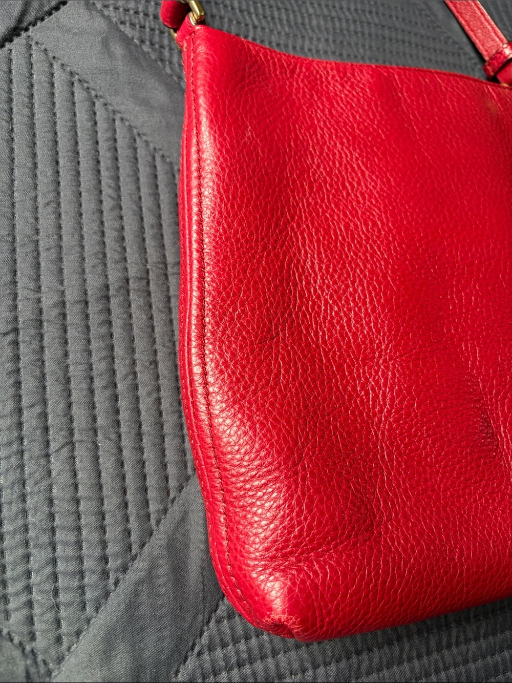 Michael Kors Red Leather Tassel Drawstring Crossbody - Picture 4 of 15